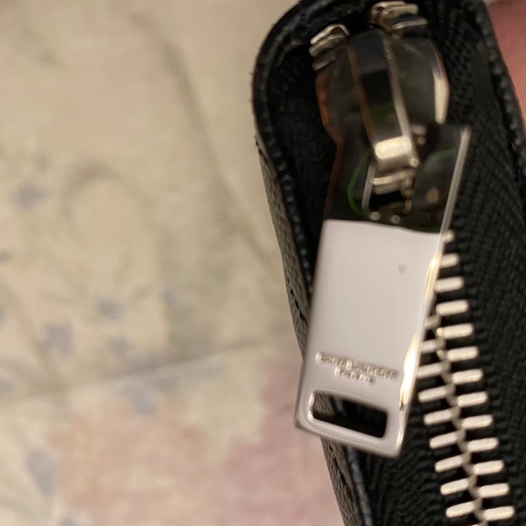 Authentic Saint Laurent Paris Women Leather Zip-Around Wallet Black Mint Cond'n - Picture 2 of 6